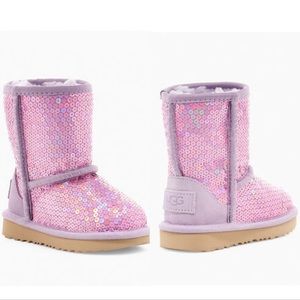 UGG Classic II Toddler Size 8 Sequin Lilac and Pink